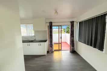 39 Harmel Road, Glendene