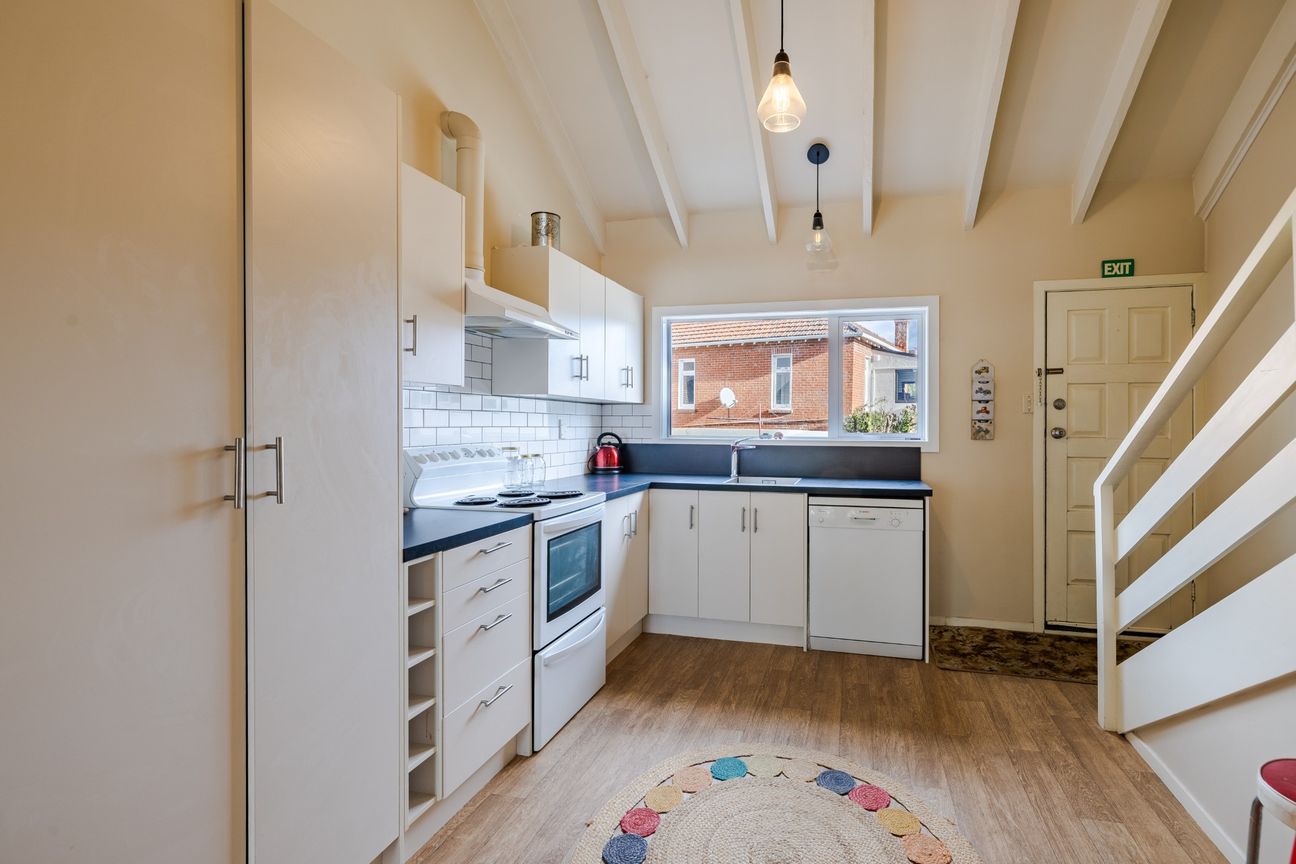 Effortless Living in a Prime Location - Więcej