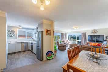 24A Orielton Place, Gleniti