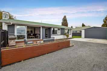 19 Kathleen Crescent, Hornby