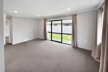 8/171 Waerenga Road, Otaki