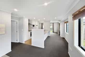8/171 Waerenga Road, Otaki