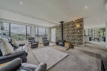 527 Whitemans Valley Road, Whitemans Valley