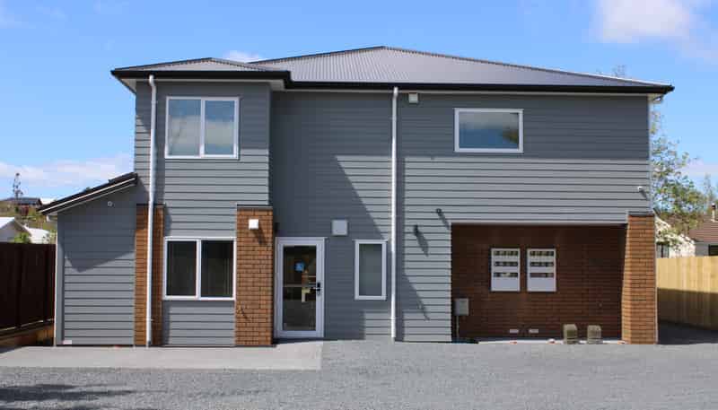 8/13 Crescent Court, Melville