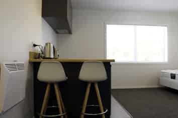 8/13 Crescent Court, Melville