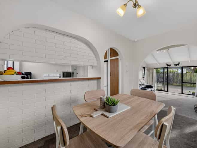 2/44 Chipping Lane, Redwood