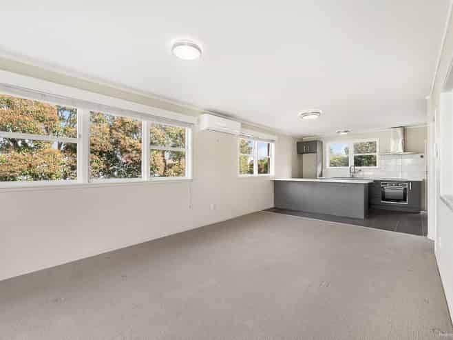72C Onslow Avenue, Epsom
