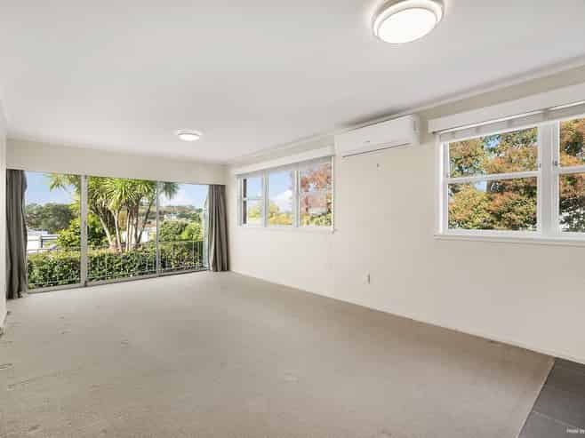 72C Onslow Avenue, Epsom