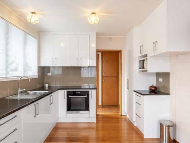 2 Takapu Street, Henderson
