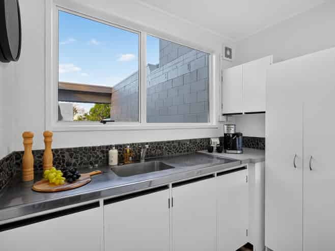 4/3 Glen Road, Browns Bay
