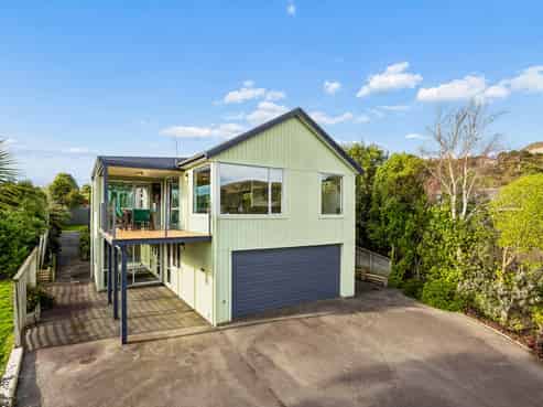 30 Oxley Crescent, Broad Bay