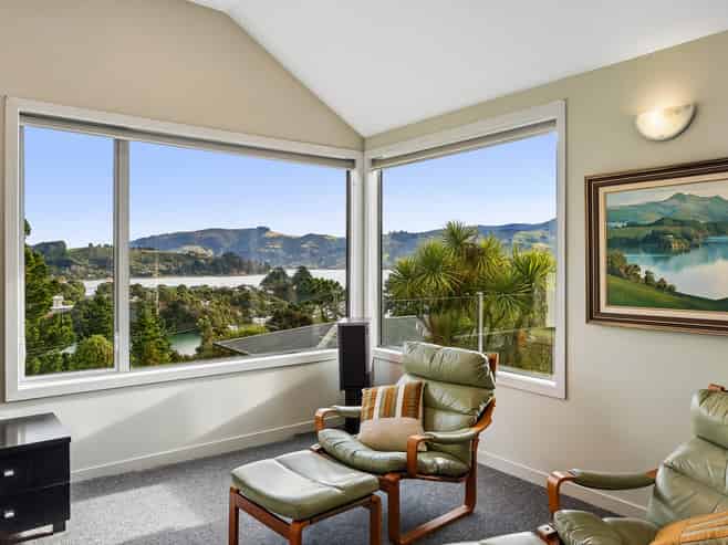 30 Oxley Crescent, Broad Bay