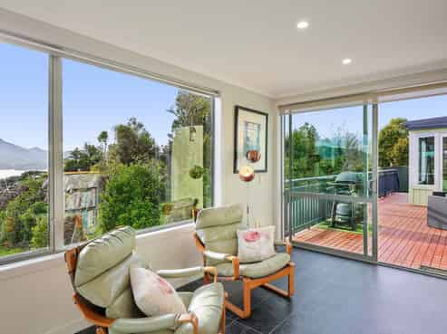 30 Oxley Crescent, Broad Bay