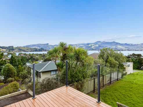 30 Oxley Crescent, Broad Bay