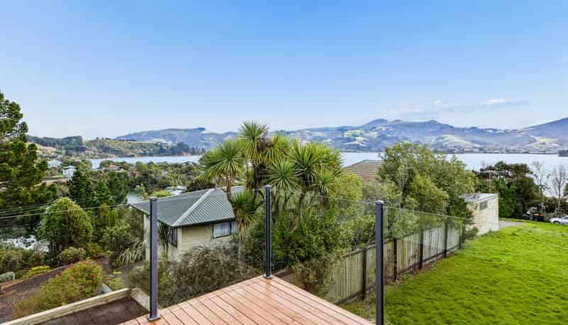 30 Oxley Crescent, Broad Bay