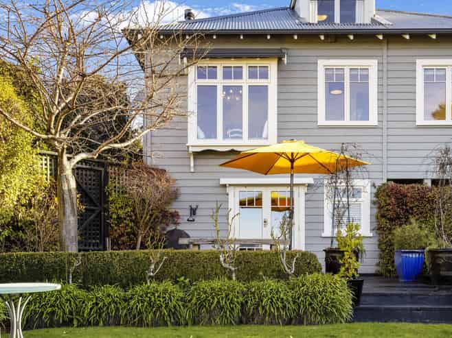 26 City Road, Roslyn