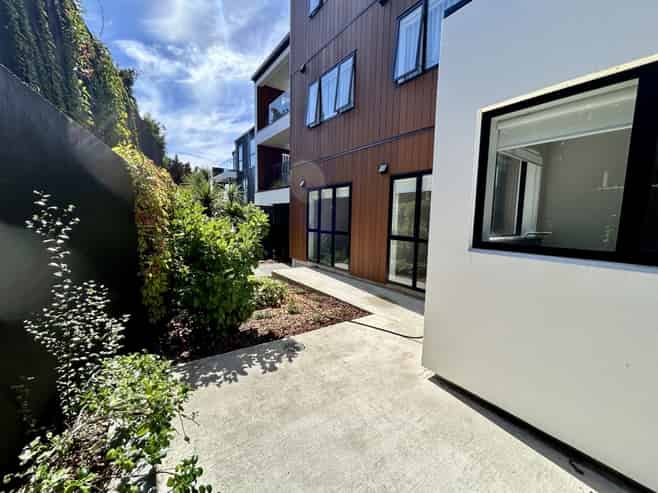 10/64 (64c)  Coronation Road, Mangere Bridge