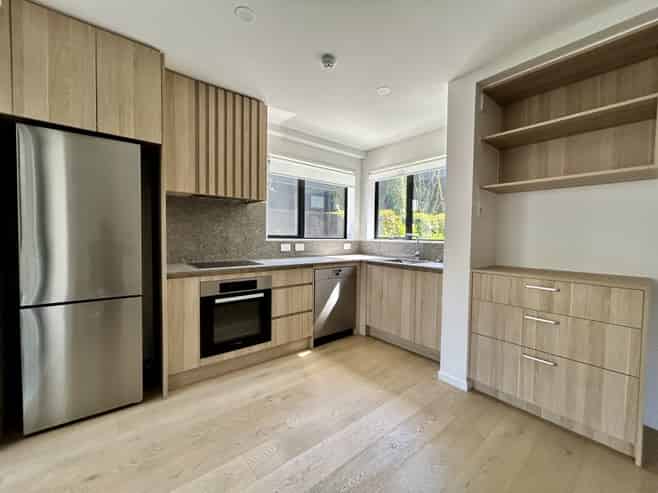 10/64 (64c)  Coronation Road, Mangere Bridge