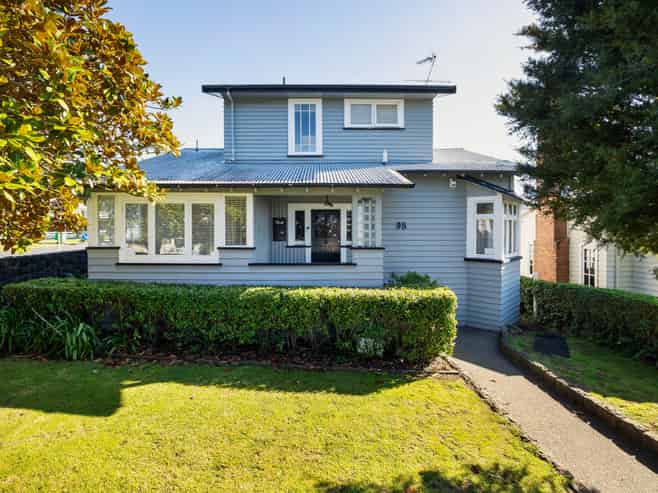 95 Alberton Avenue, Mount Albert