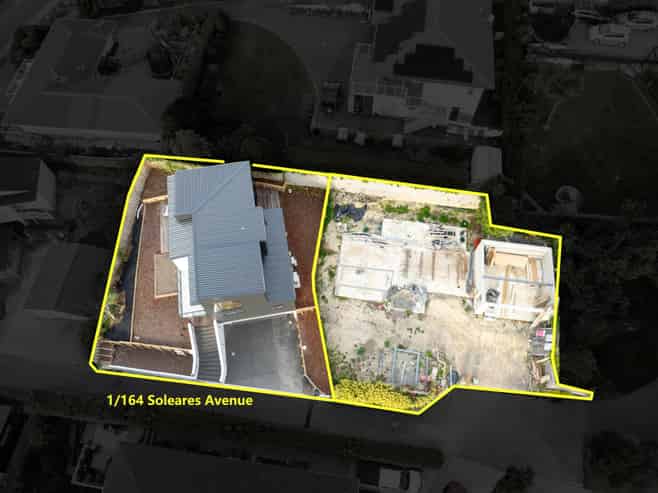 1&2 /164 Soleares Avenue, Mount Pleasant