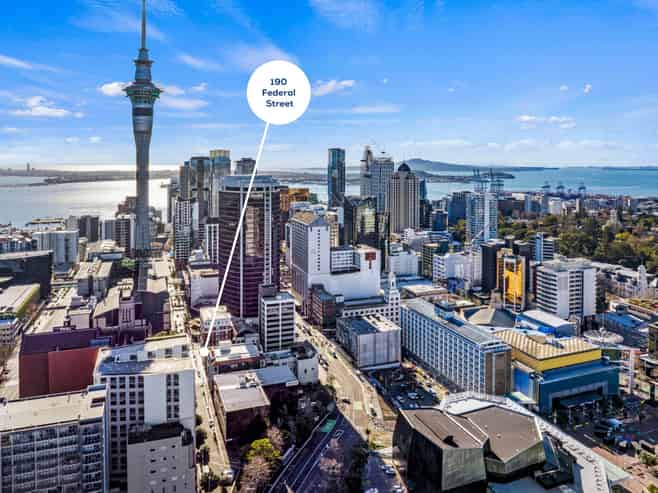 FREEHOLD FLEXIBILITY: OCCUPY, INVEST, OR DEVELOP
