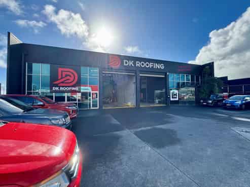 Prime position - Automotive/trade retail precinct