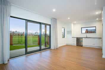 2/49 Pengover Avenue, Leamington