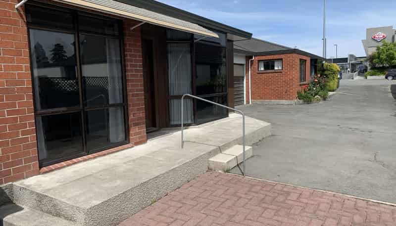 A/3 Sealy Street, Highfield