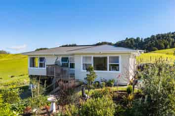 694 Millbrook Road, Waipu