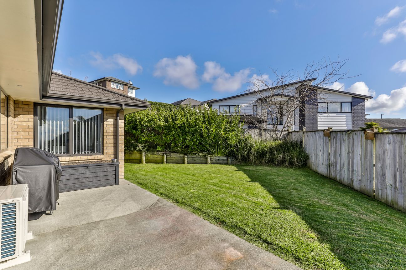 Modern Family Home in Sought-After Millwater - Vista 3