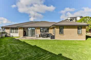 12 Sibling Court, Millwater