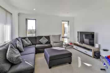 12 Sibling Court, Millwater