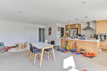 12 Sibling Court, Millwater
