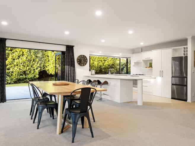 79 Harrowfield Drive, Harrowfield