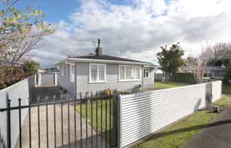 9 Oriana Place, Highbury