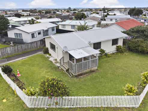 1/12 Templeton Place, Clendon Park