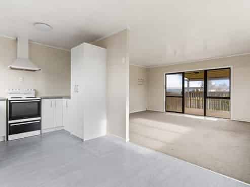 1/12 Templeton Place, Clendon Park