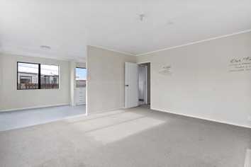 1/12 Templeton Place, Clendon Park