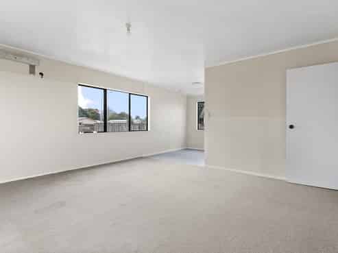 1/12 Templeton Place, Clendon Park
