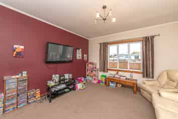 25 Fergusson Street, Springvale