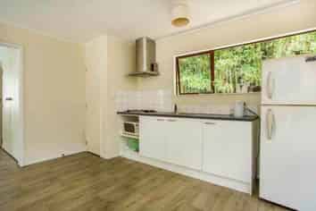 24b Glenfinn Place, Massey