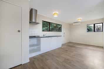 24b Glenfinn Place, Massey