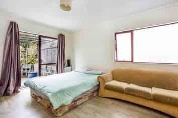 24b Glenfinn Place, Massey