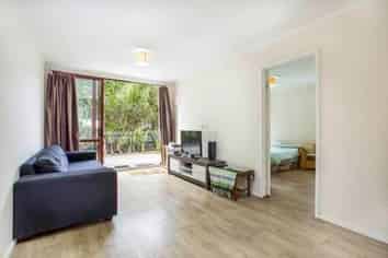 24b Glenfinn Place, Massey