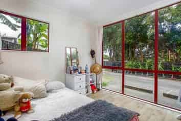 24b Glenfinn Place, Massey