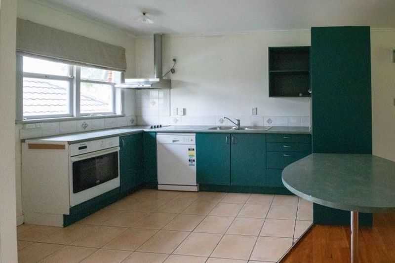 Central Epsom unit - Vista 6