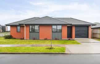 18 Haddonstone Avenue, Rototuna North
