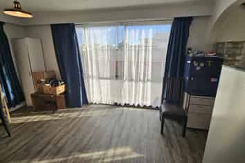 101 Broadway, Waitara