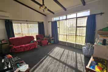 101 Broadway, Waitara