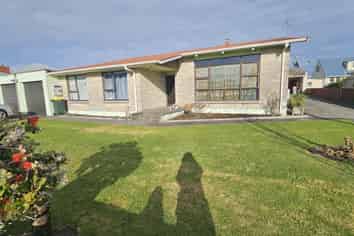 101 Broadway, Waitara